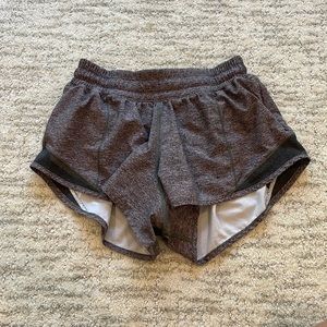 Lululemon size 4 hotty hot 2.5 low rise shorts